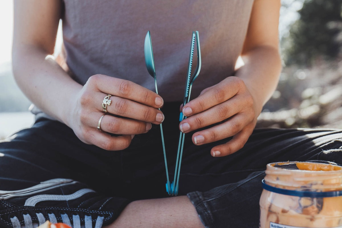 Gearing up for picnic time with the Tropical Turquoise Magware Magnetic utensil set
